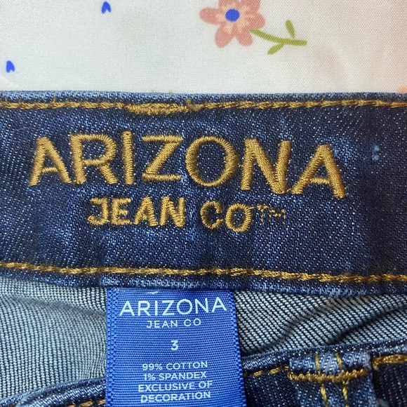 Arizona Jean Shorts - Picture 2 of 3